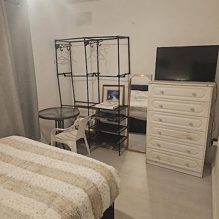 Private Room To Rent Midleton Ngoại thất bức ảnh